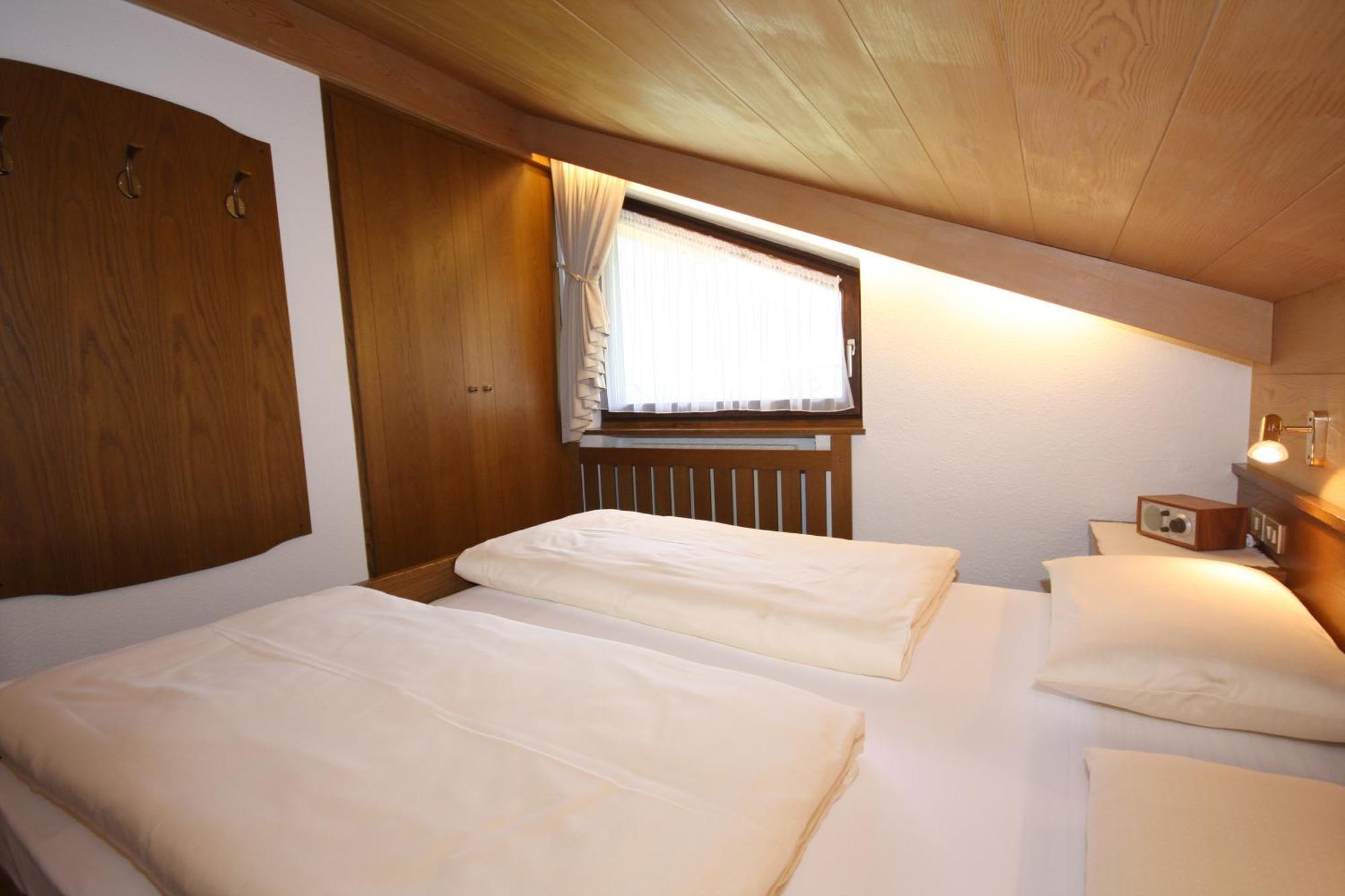 Apartments Residence Alta Badia Кольфоско Номер фото