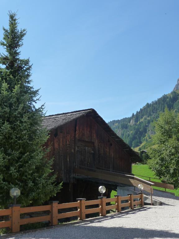 Apartments Residence Alta Badia Кольфоско Экстерьер фото