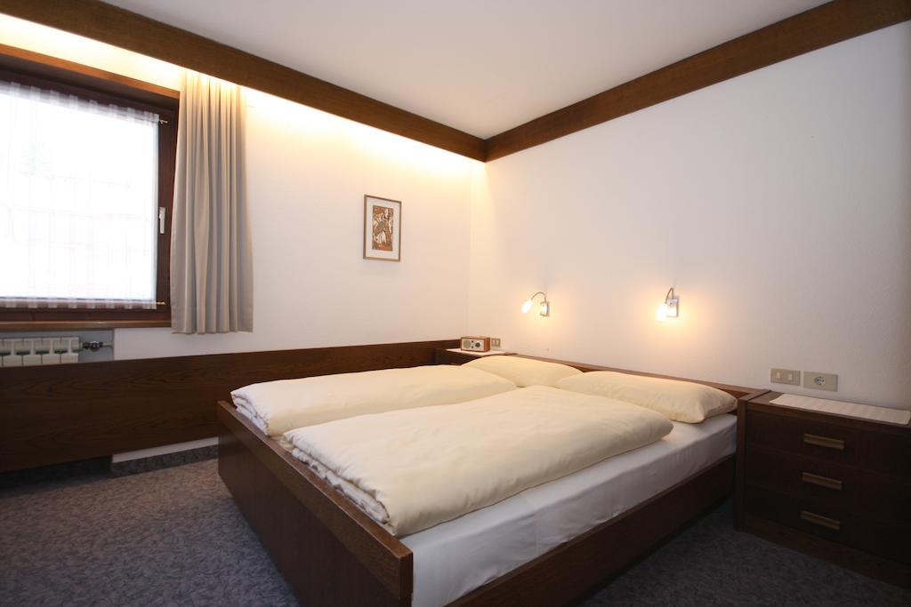 Apartments Residence Alta Badia Кольфоско Номер фото